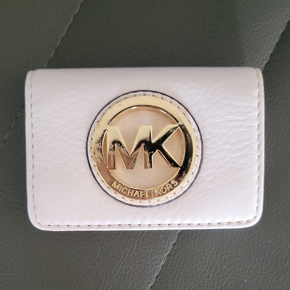 Michael Kors White and Gold Card Holder